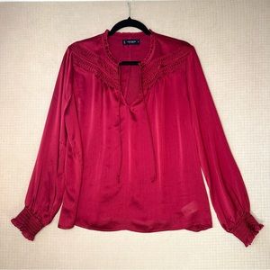 Lucky Brand Womens Boho Blouse Top Size M Red Satin V Neck Long Sleeve Tie Front